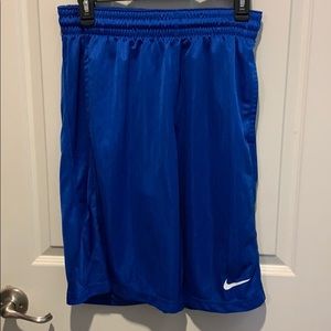 NIKE ATHLETIC SHORTS